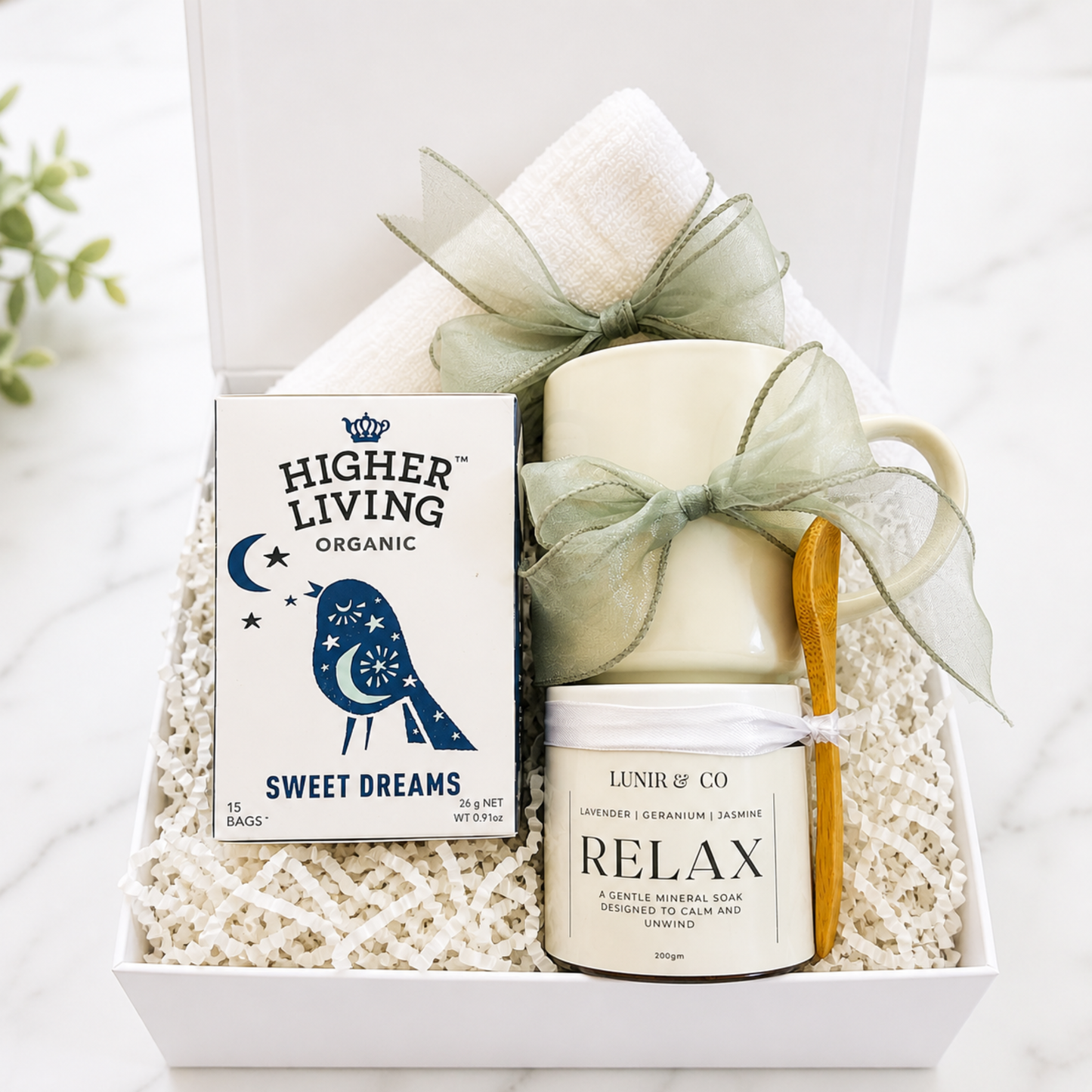 Front on of gift box for settlements 