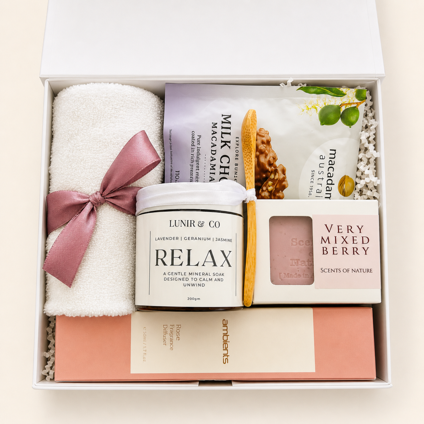 Relax bath soak, Lunir and co, rose diffuser 